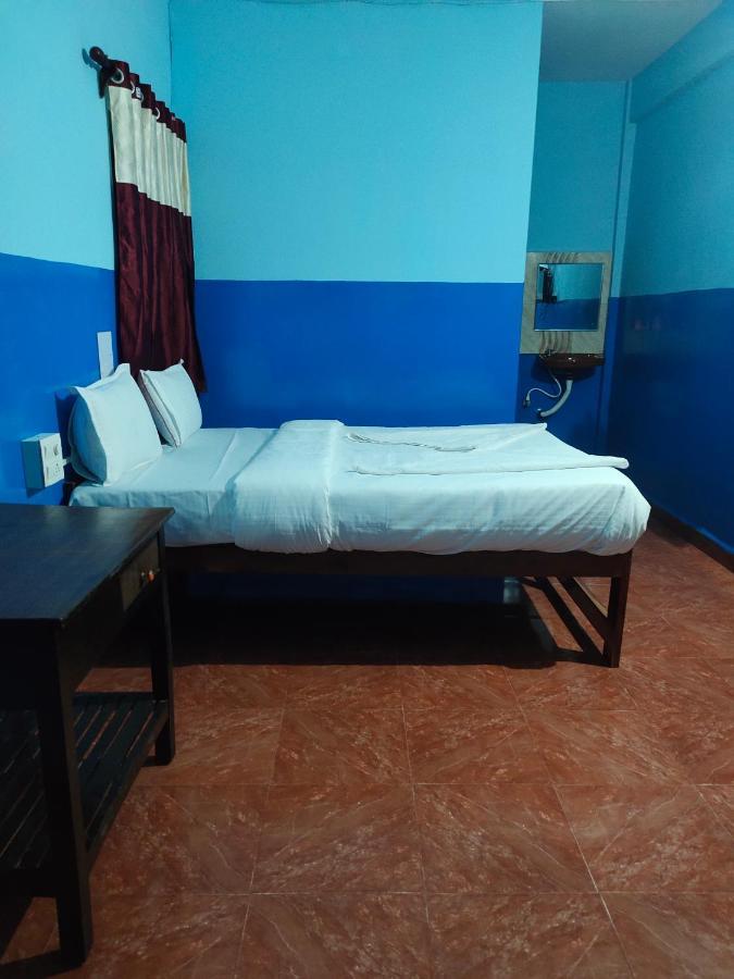 Om Baga Residency Exterior foto